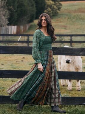 Talisman Balmoral Highlands Check Plaid  Viole Shirred Yoke Float Maxi M NWOT
